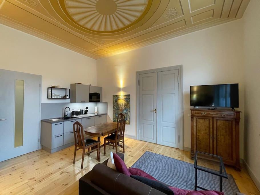 Ferienwohnung - Schweriner Altstadt - Fewo 9 什未林 外观 照片